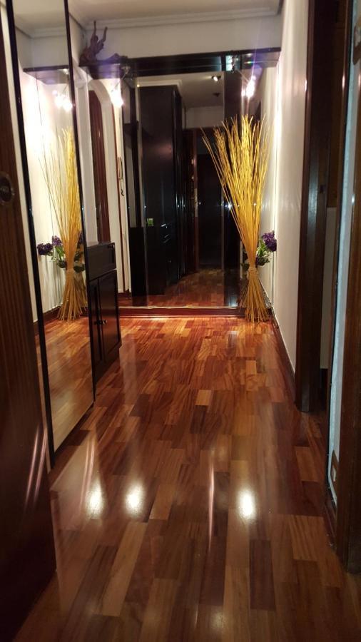 Apartamento Santa Lucia Bilbao Luaran gambar