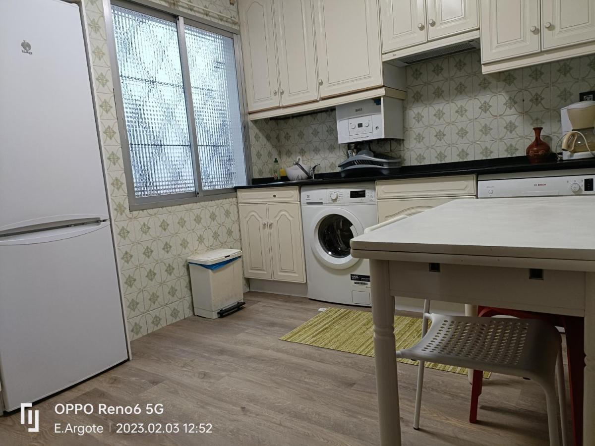 Apartamento Santa Lucia Bilbao Luaran gambar